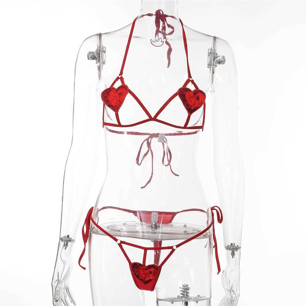 Conjunto de lencería Sexy para mujer, ropa interior hueca con corazón de amor, sujetador con transparencias, Tanga, Bikini erótico de tres puntos, ropa para dormir