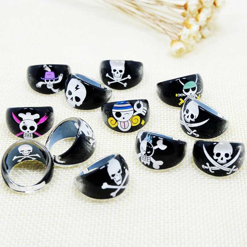 Band Rings Wholesale cartoon Black Skull Samurai Pirate Kids boy Rings Halloween Acrylic Jewelry TRICK OR TREAT party gift 240125