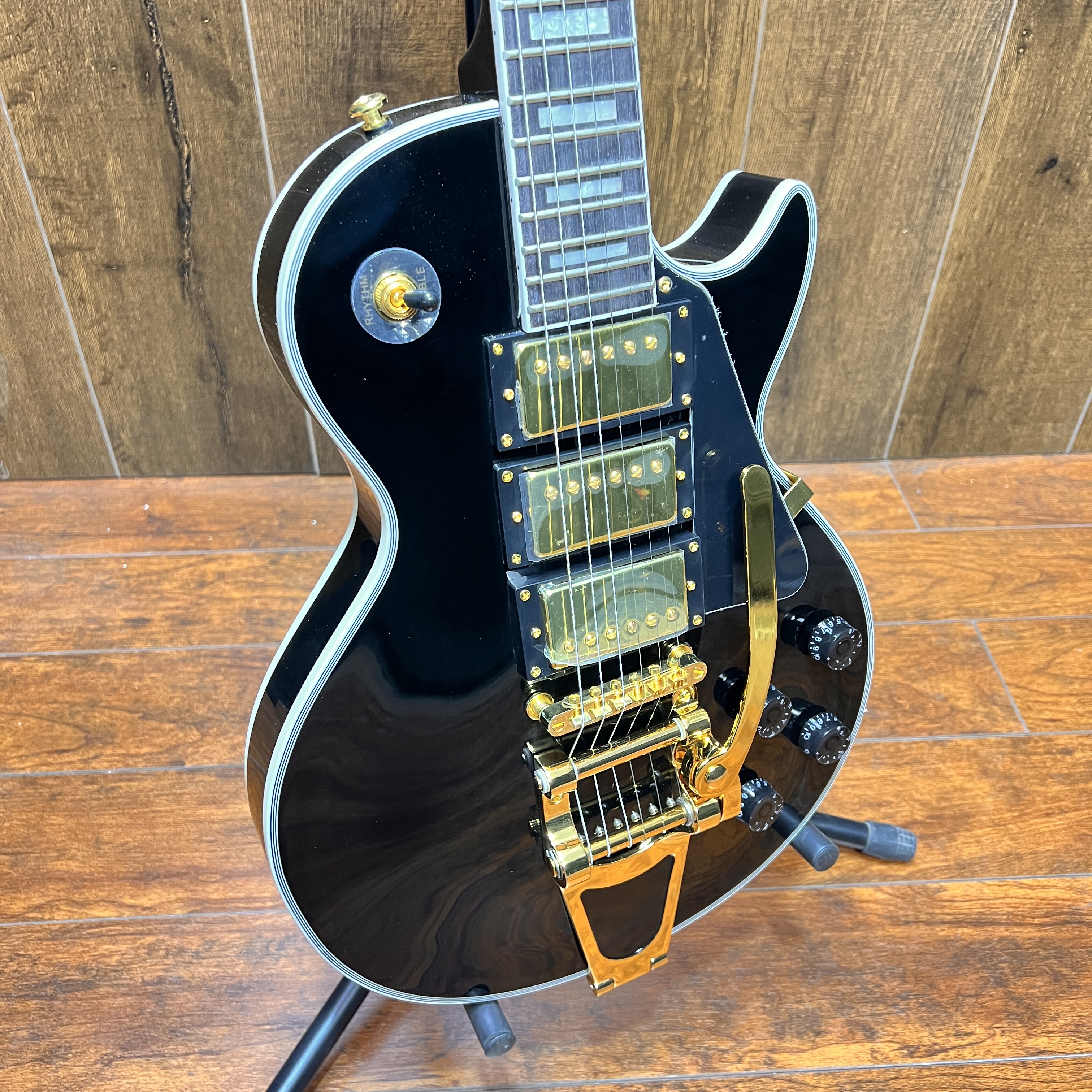 Guitare électrique LP personnalisée, couleur noire, matériel doré, son de haute qualité, bon, en Stock, livraison gratuite, offre spéciale