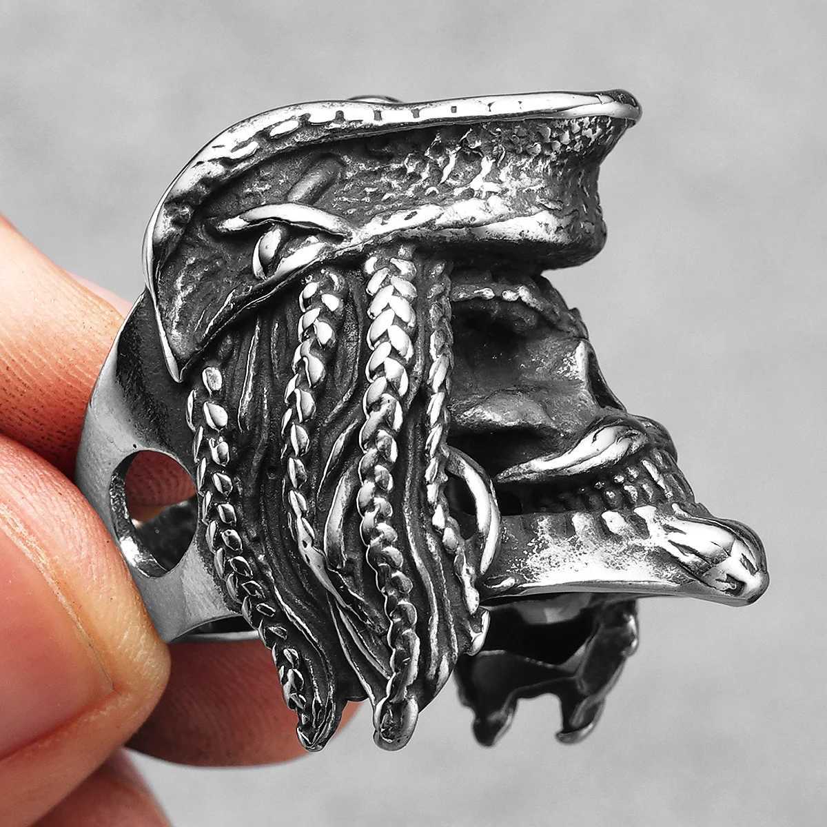 Band Rings Pirate Kaptan Jack Kafatası Erkekler Yüzük Paslanmaz Çelik Kadın Mücevher Punk Gotik Kaya Vintage Moda Aksesuarları Hediye Toptan 240125