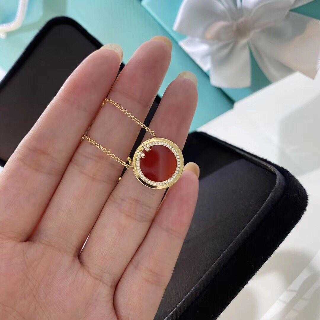 Brand de créateur Tiffays Double T Collier à gâteau rond plaqué avec une chaîne de clavicule à anneau de Fritillaria blanc incrusté en or 18 carats