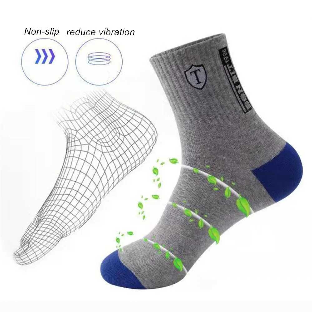 Chaussettes de sport es/pack chaussettes de sport en gros hommes coton odeur absorbant la sueur mi-tube chaussettes de basket-ball quatre saisons mâle Meias YQ240126