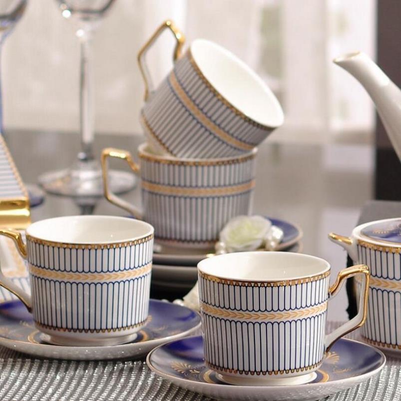 Tasse à café et soucoupe en porcelaine à la mode, porcelaine super blanche, design rond bleu, ensemble de tasses à café, une tasse et une soucoupe, nouveau produit 228Q