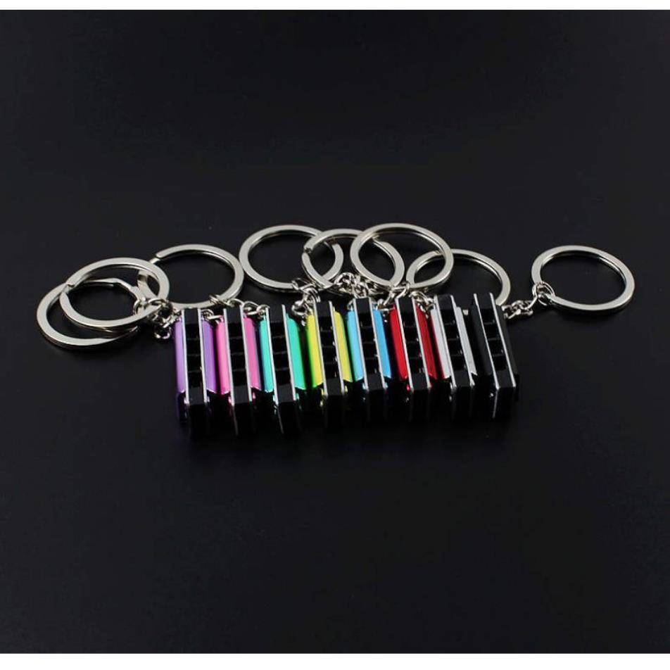 100st Mot Metal 4 Holes Mini Harmonica Keychain Children Toy's Keyring Kid's Gifts Key Chain Bags Mobile Key Rings237L