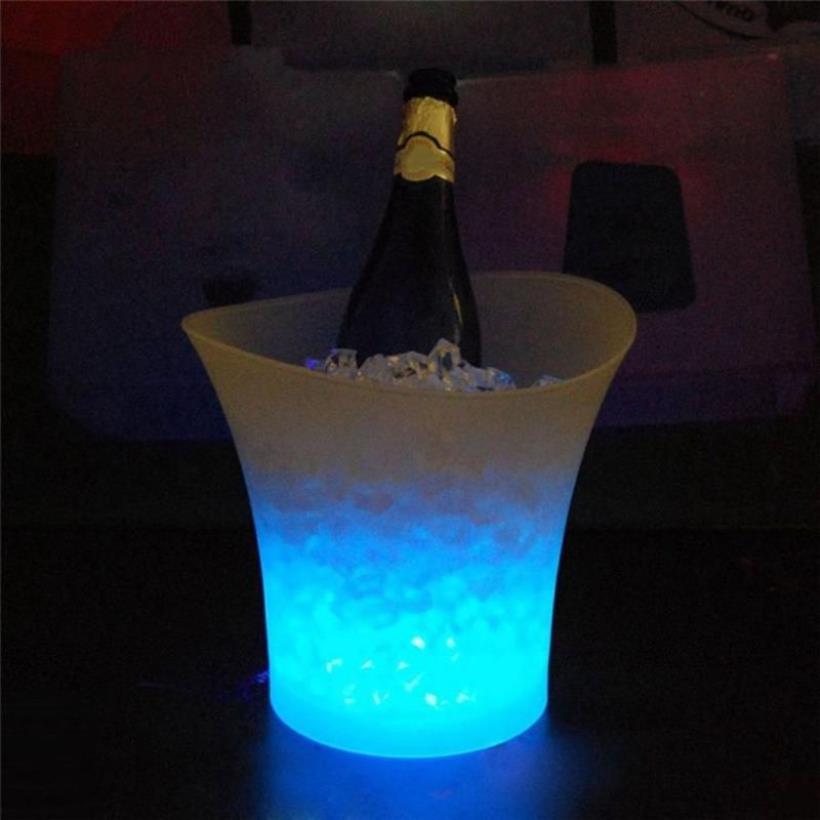 Secchielli il ghiaccio e dispositivi di raffreddamento Multicolor 5L Impermeabile in plastica LED Secchio Barre colorate Discoteche Illuminano Champagne Beer Night Party194v