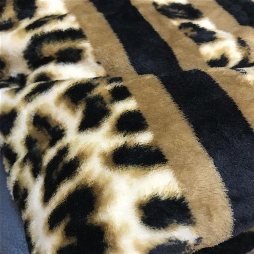 Bärbar filt leopard tryck plysch korall fleece filt mjuk vinter kast vintage stil bra kvalitet2712