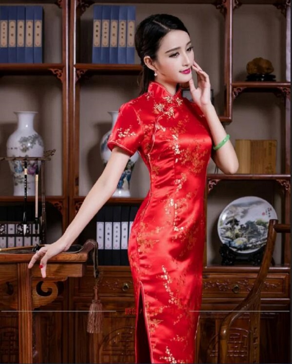 Hot Sale Women New Chinese Style High Quality Silk Satin Long Cheongsam Classical Sexy Qipao Embroidery Wedding Party Dress