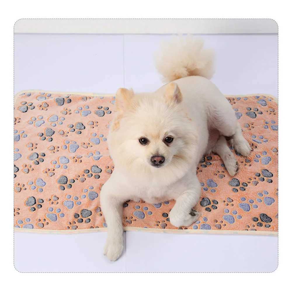 Dog Apparel Pet Dog Bed Blanket Soft Fleece Cat Cushion Blanket Towel Winter Warm Paw Print Puppy Dog Sleeping Cover Blanket For Dog Cat Mat