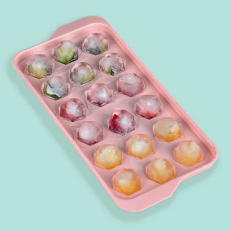 Ice Cream Tools 18 Ice Boll Hockey PP Mold Frozen Whiskey Ball Popsicle Ice Cube Tray Box Lollipop Making Gifts Kitchen Tools Accessories YQ240130