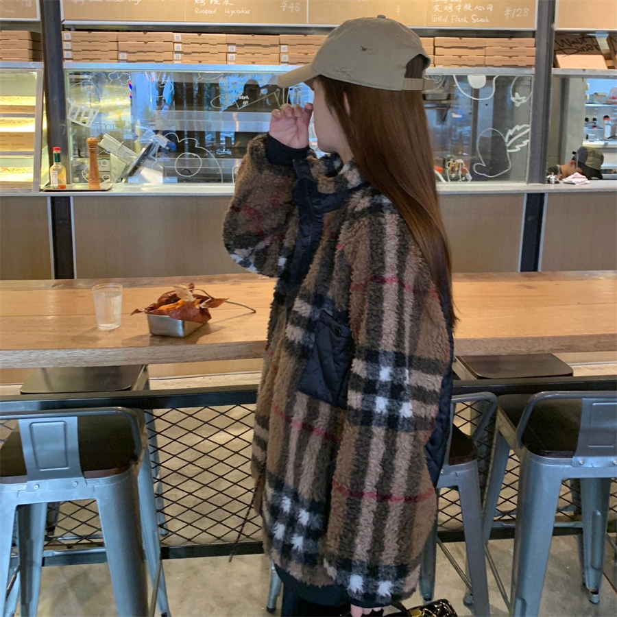 Women's fur coat designer lamb wool winter light luxury high-end classic brown plaid patchwork loose casual versatile