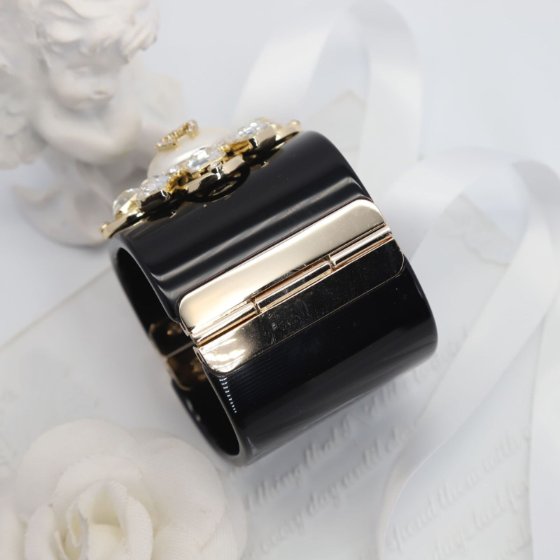 Romantic Fashion Crystal Bracelets Fashion Flower Deign Bangle Jewelry Accessory Anniversary Gift
