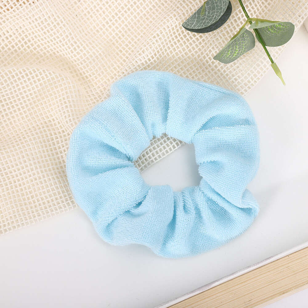 Nouvelle serviette en tissu absorbant en peluche cochon, corde de lavage du visage, boucle de sport, accessoires pour cheveux, couvre-chef imprimé