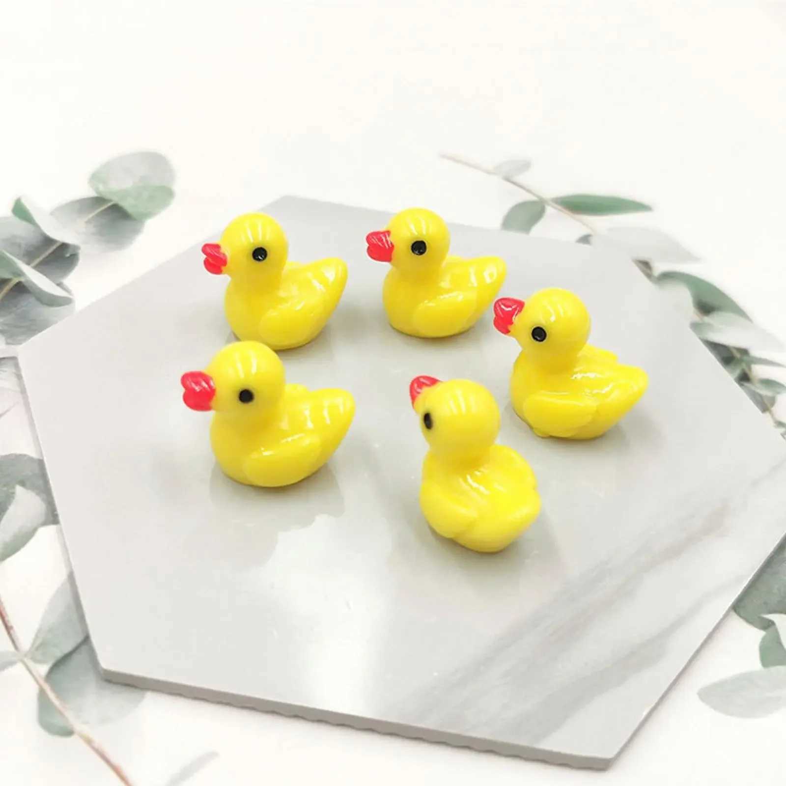 Autres accessoires de décoration de table 50/Mini canard jaune ornement figurines miniatures minuscule canard résine artisanat micro paysage maison YQ240129