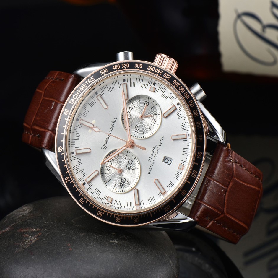 2022 OMEG NEW Six Stitches Luxury Mens Watches Quartz Watch Top Clock Clock Stains Strap Strap Men Association Styl259B