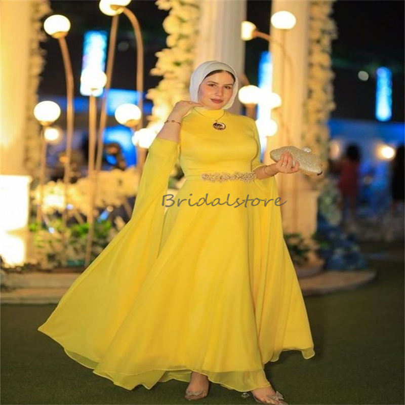 Marockansk gul muslimsk aftonklänning 2024 Kaftan Dubai Abaya Saudi Prom -klänningar med pärlstav långärmad ceremoni formell party mantel mariee elegant vestidos de noche