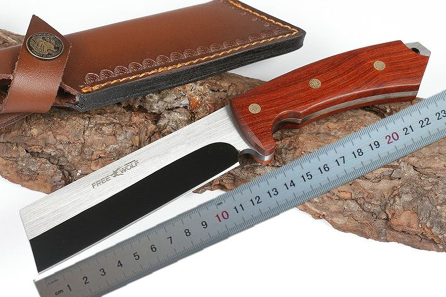 Specialerbjudande utomhusöverlevnad Rak kniv 9cr18mov grå titanbelagd blad fullt tang rosenträ med läder mantel