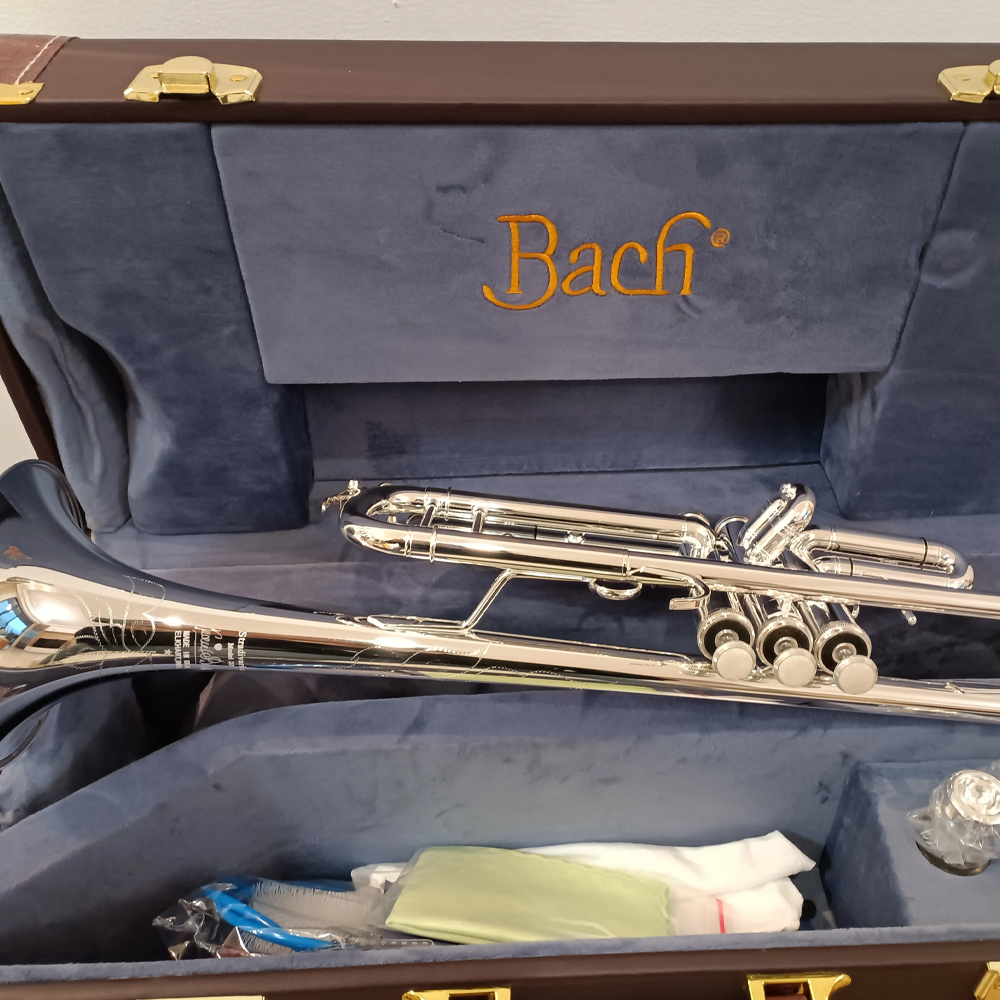 High quality Trumpet Model 37 Silver Plated Bb LT180S-37 Brass Musical Instrument Trumpet with Mouthpiece