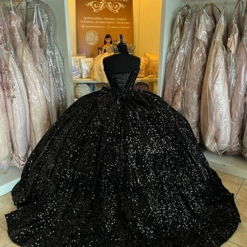 2024 Black Shiny Sweetheart Quinceanera Dresses Off Shoulder Sequined Beads Chapel Train Corset Prom vestido de debutante 15