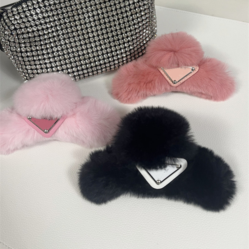 Designer Fur Shark Hair Clips Classic Triangle Logo Black Luxury P-Letters Hair Clip Women High Quality Barrettes Gift Hairjewelry