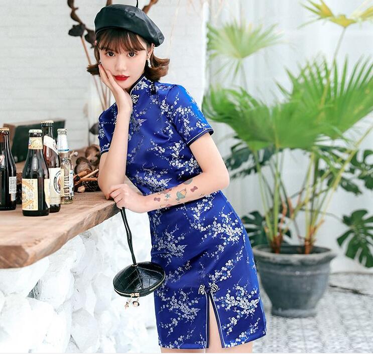 新しい春の夏中国語スタイル女性ファッションチョンサムサテンサテン刺繍花タンスーツドレスレディースカジュアルスリムショートスカートパーティードレス