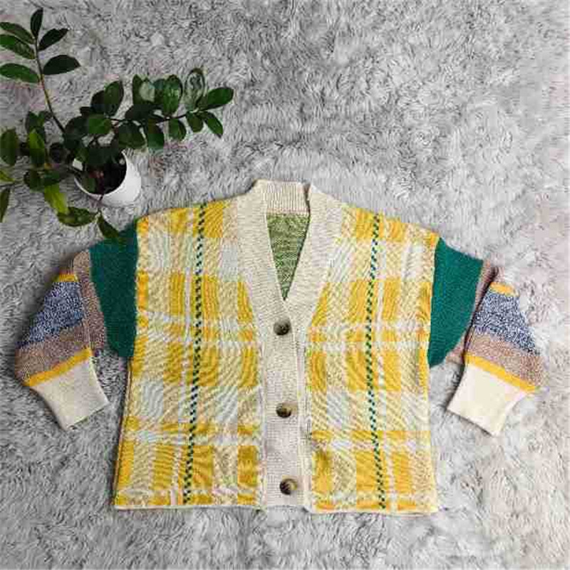 2024 Designer Femmes Tricoté Pull Printemps À Manches Longues Tricot Cardigan Top Casual Lâche Veste À Carreaux Streetwear En Vrac En Gros Vêtements 10703