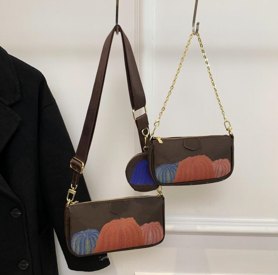 El çantası tasarımcısı Set Cross Vücut Çantası 3 Renk 3 Renk Lüks Geniş Kayış Deri Omuz Çantaları