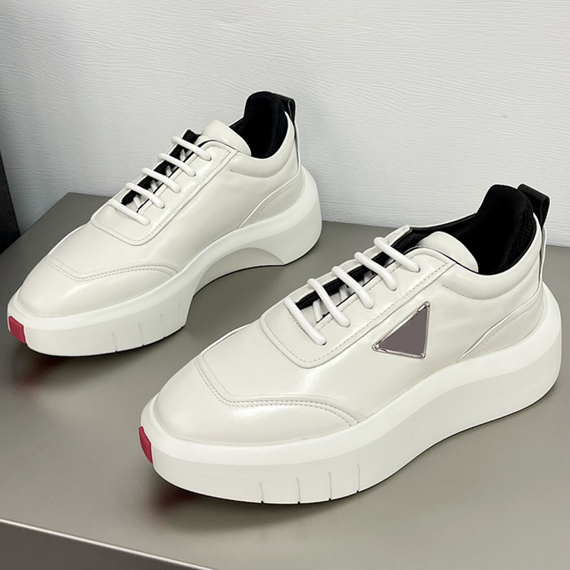 Alta qualidade primavera outono moda sapatos esportivos casuais fundo grosso rendas couro casal sapatos lazer tênis de corrida clássico design de decoração de etiqueta para mulheres