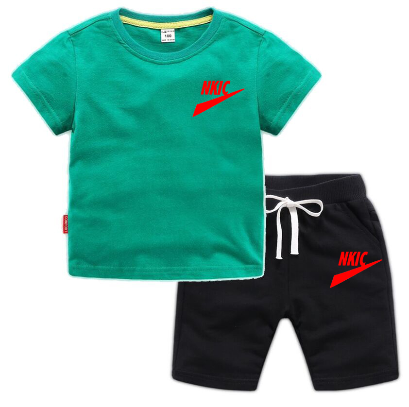 Moda Bambini Marchio logo prin Set sportivi Estate Cool Tshirt Pantaloncini Completo Bambini Manica corta Pantalone Completo Abbigliamento Ragazzo Ragazza Tuta