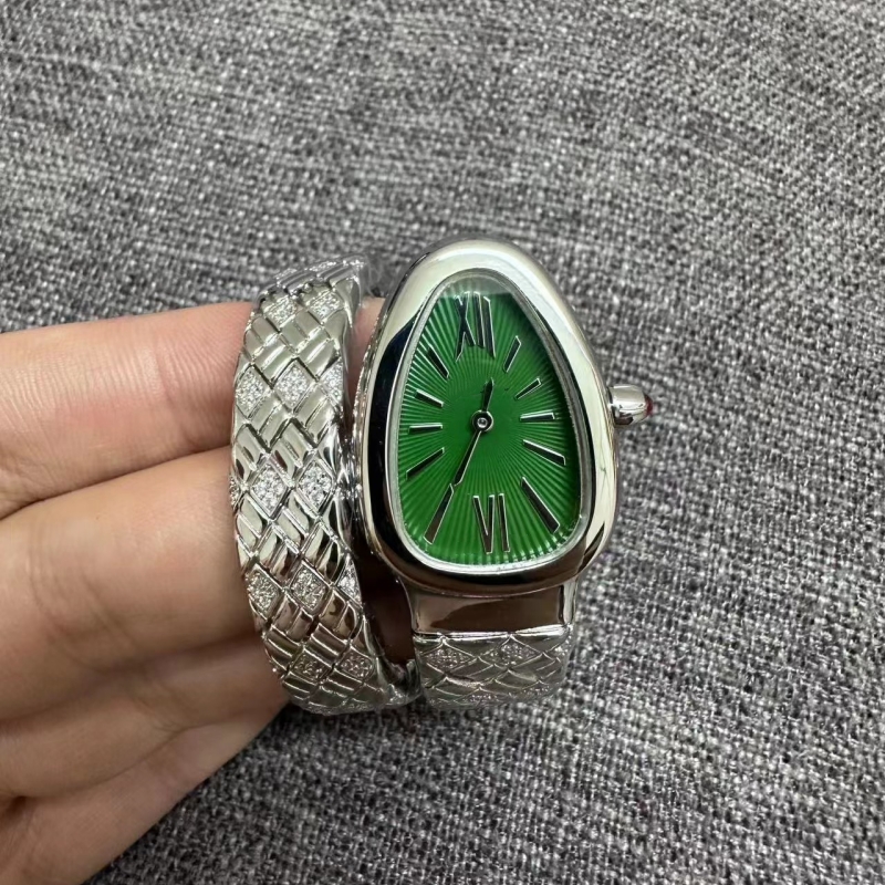 Designer Watch 316 Rostfritt stål Material Diamond Ring Mouth Watch for Diamond Watch Watch Women The Strap är inställd med Diamonds Snake Shaped Watch