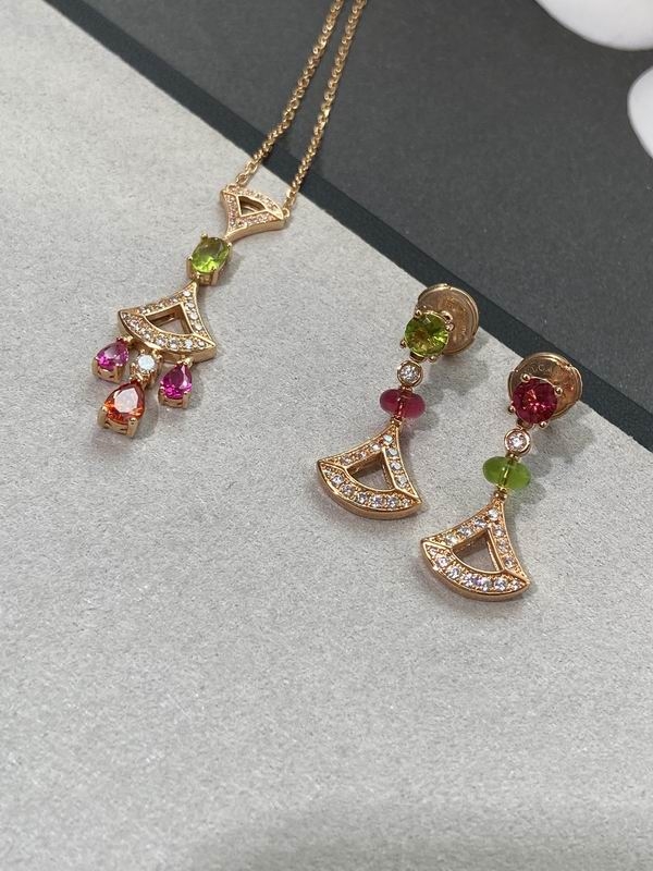 2024 women fashion cute lovely rose gold thin stainless steel chain high quality purple green diamonds crystal fan Pendant necklace earring suit
