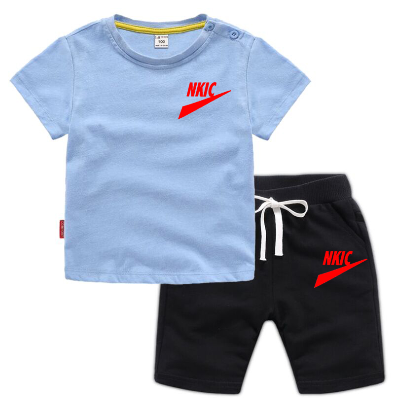 Moda Bambini Marchio logo prin Set sportivi Estate Cool Tshirt Pantaloncini Completo Bambini Manica corta Pantalone Completo Abbigliamento Ragazzo Ragazza Tuta