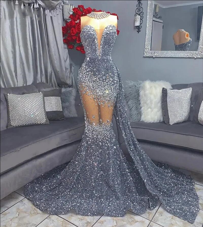 Sparkly Silver Sequins Mermaid Prom Dresses 2024 För svarta flickor Sweetheart Crystal Rhinestone Sweep Train Formal Party Luxury aftonklänningar De Bal 0304