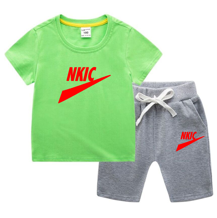 1-13 år gammal pojkekläder set andningsbar varumärke logotyp tryckt kortärmad t-shirt och shorts för pojkar och flickas sommarset