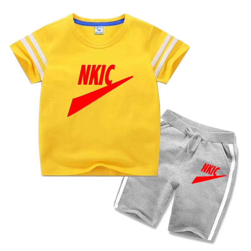 Zomerbaby Jongens en meisjes Mode T-shirt Shorts Set Kindermerk bedrukte 2-delige kindermeisjeskledingset