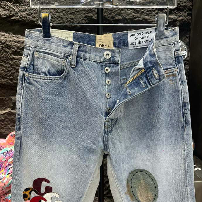 ca7358 DÉPT.Jeans pour hommes de haute qualité Jean de motard en détresse Jean Rock Skinny Slim Bande de trou déchiré Pantalon en denim à la mode avec broderie de serpent