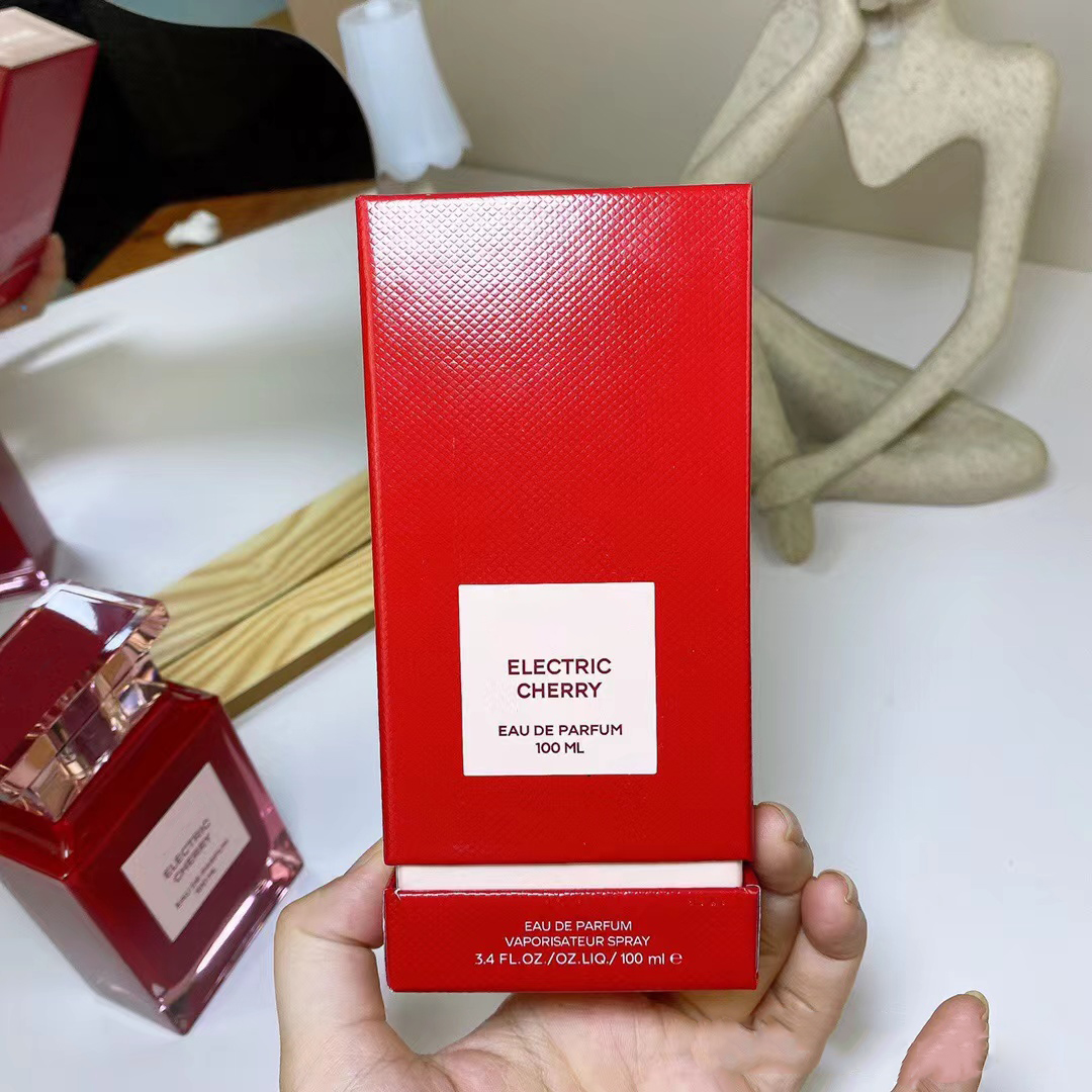 Marka projektantów zapach Elektryczne wiśniowe perfumy dla kobiet Eau de parfum spray 50 ml 100 ml spray długotrwały zapach dziewczyna prezenty luksusowe parfum szybka dostawa
