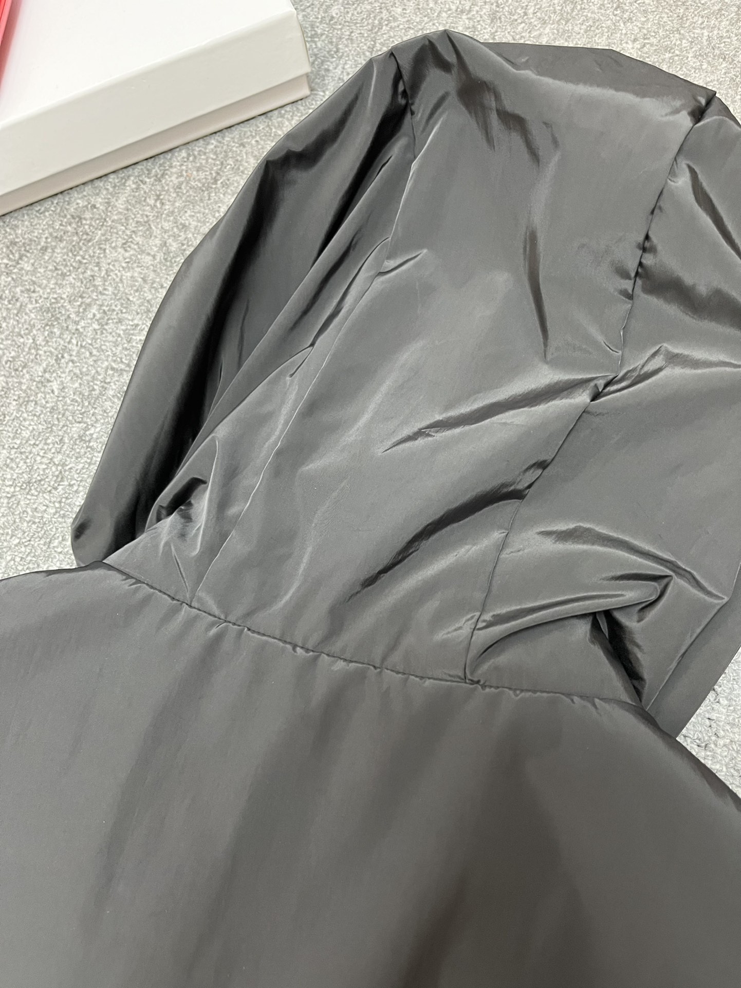 2024 ربيع الخريف طباعة سترات الرجال المغطاة بالملابس الخارجية للرجال المعاطف SS004