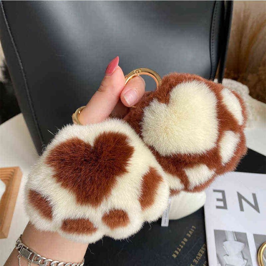 2021 Femmes Clé De Voiture Pendentif Vison Fourrure Chat Patte Jouet Porte-clés Mignon Sac Charme Ornements Doux Pompon En Peluche Mignon Ours Griffe Porte-clés H1126211k