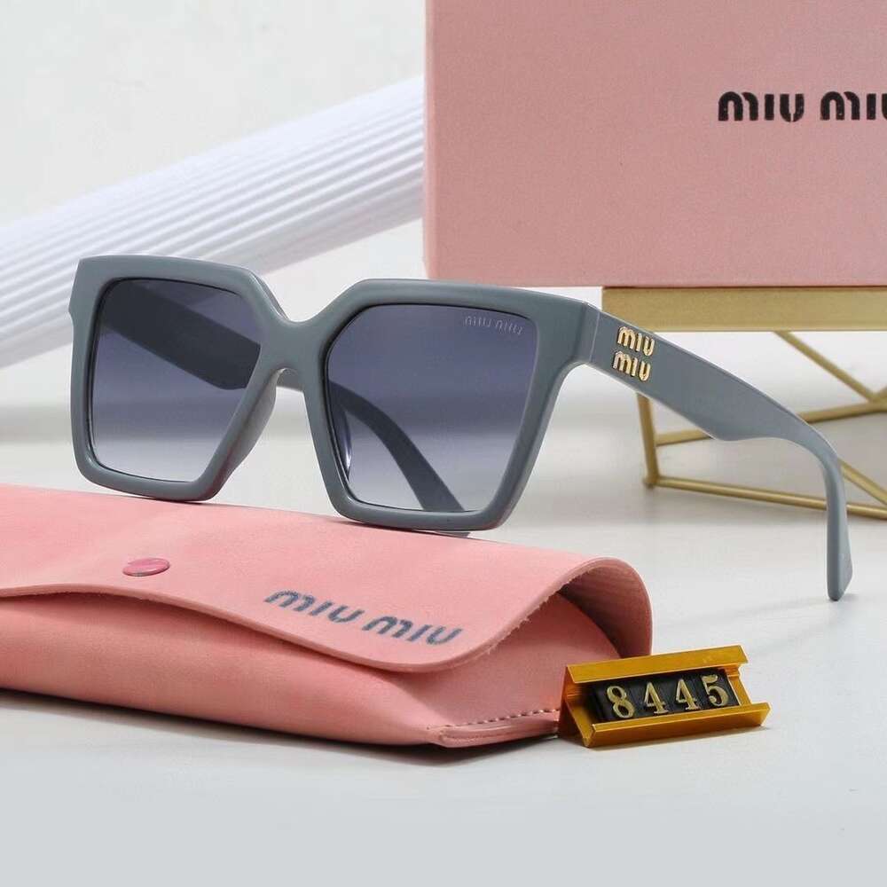 Miumius Sunglasses Męskie kobiety proste kwadratowe para modne i spersonalizowane okulary przeciwsłoneczne, listy podróżne, okulary przeciwsłoneczne
