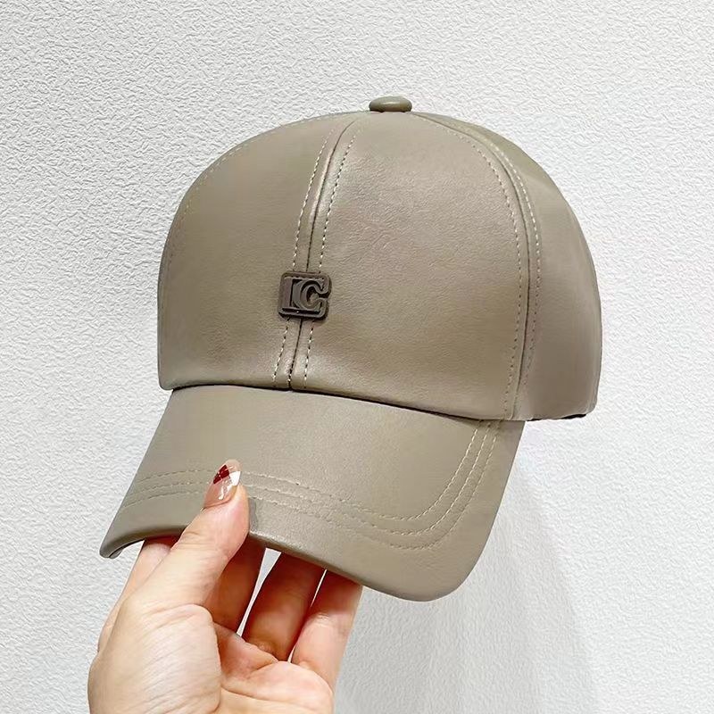 Designer autumn/winter PU leather baseball cap with wide brim hard top large toe duck tongue hat leather versatile internet trendy hat