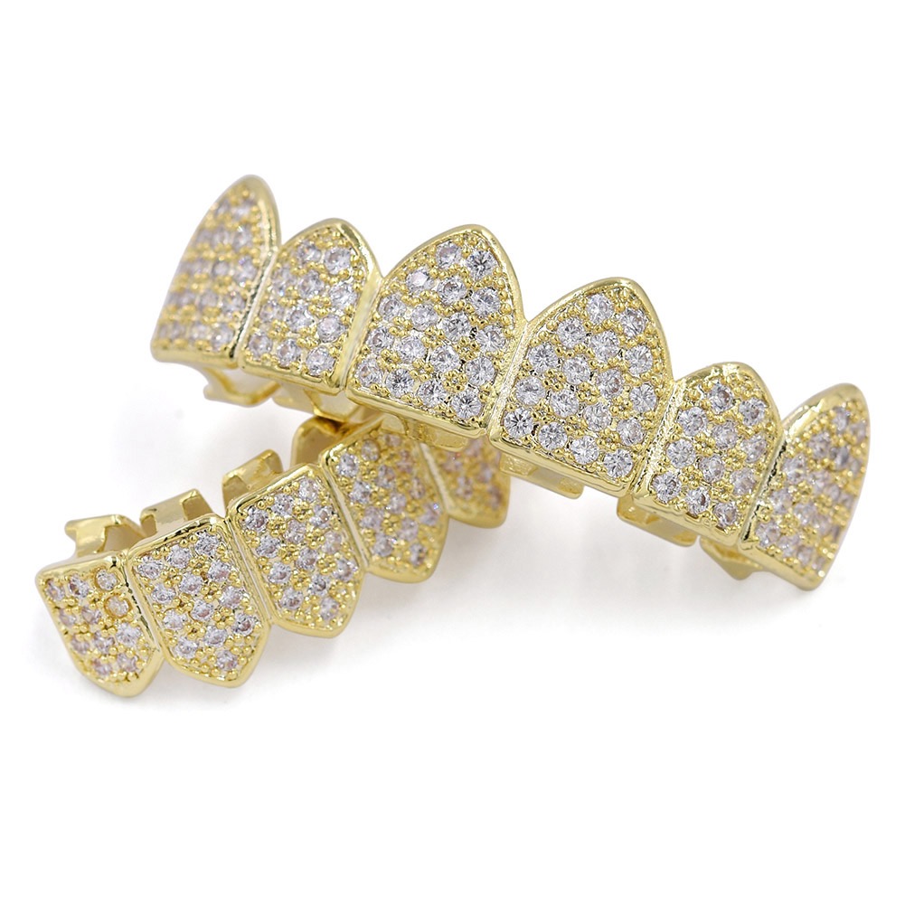 Plaqué or glacé CZ bouche dents Grillz Caps haut bas Grill ensemble femmes Vampire Grills Rock Punk rappeur accessoires pour hommes Hiphop bijoux