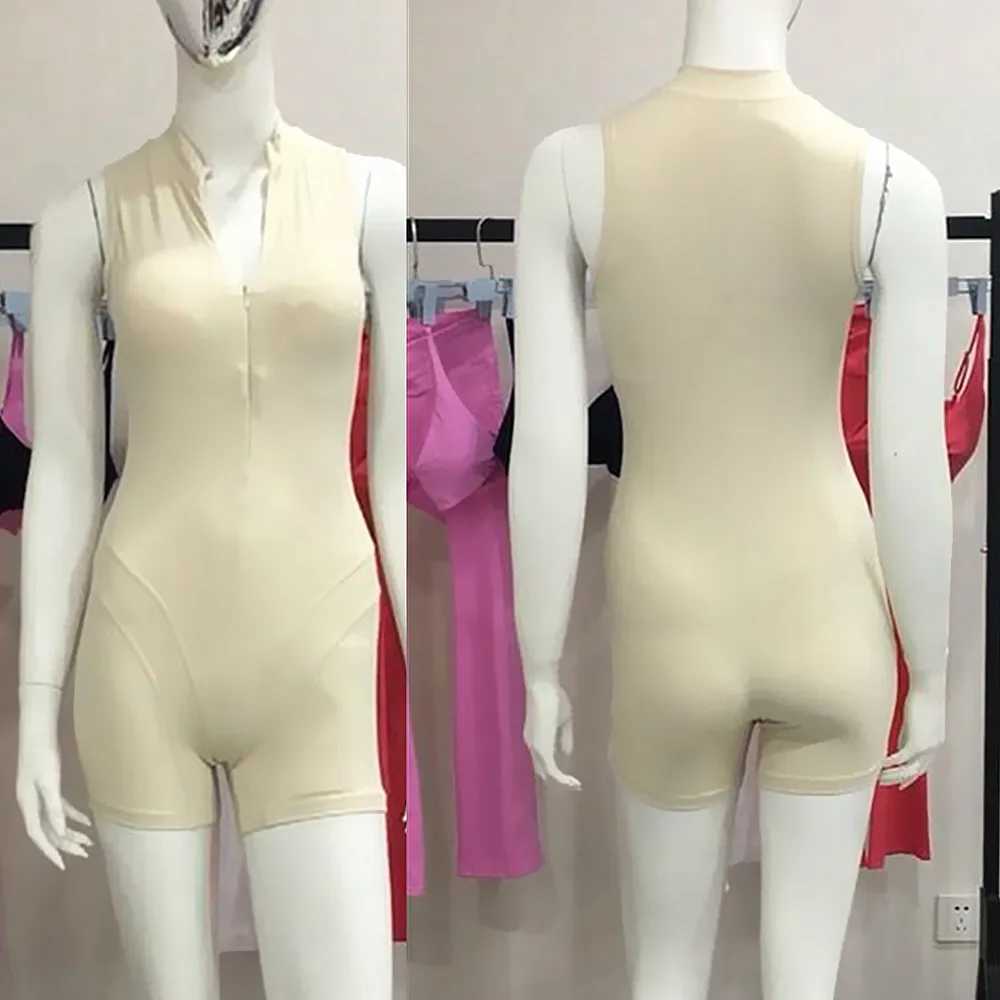 Kvinnors spårningsdräkter 2024 Nylon High Neck Sleewveless Yoga Shirt Set One Piece Jumpsuit Womens Sports Fitness och tränar Active Clothing Jumpsuit J240305