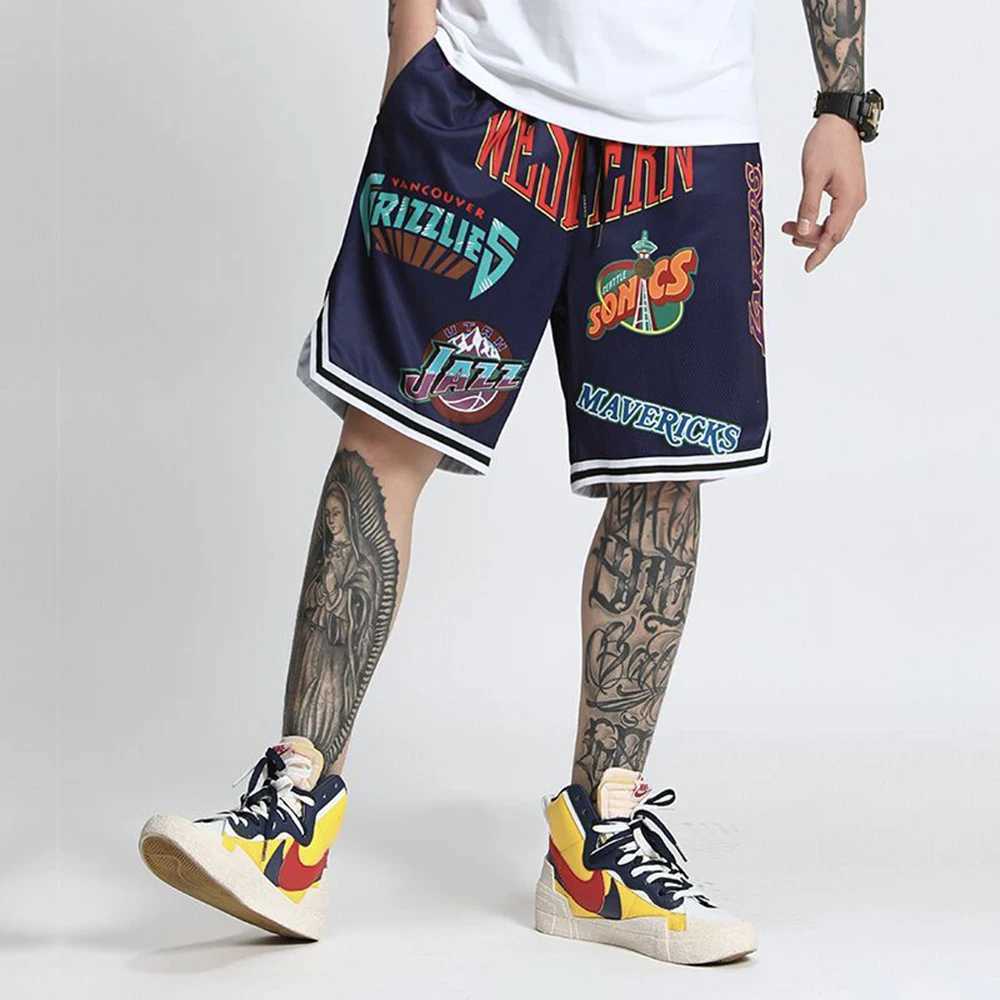 Mäns shorts American Retro Hiphop Shorts Mens Loose High Street Sports Boxing Sports Casual Fashion Straight Five-Point Pants Summer J240305