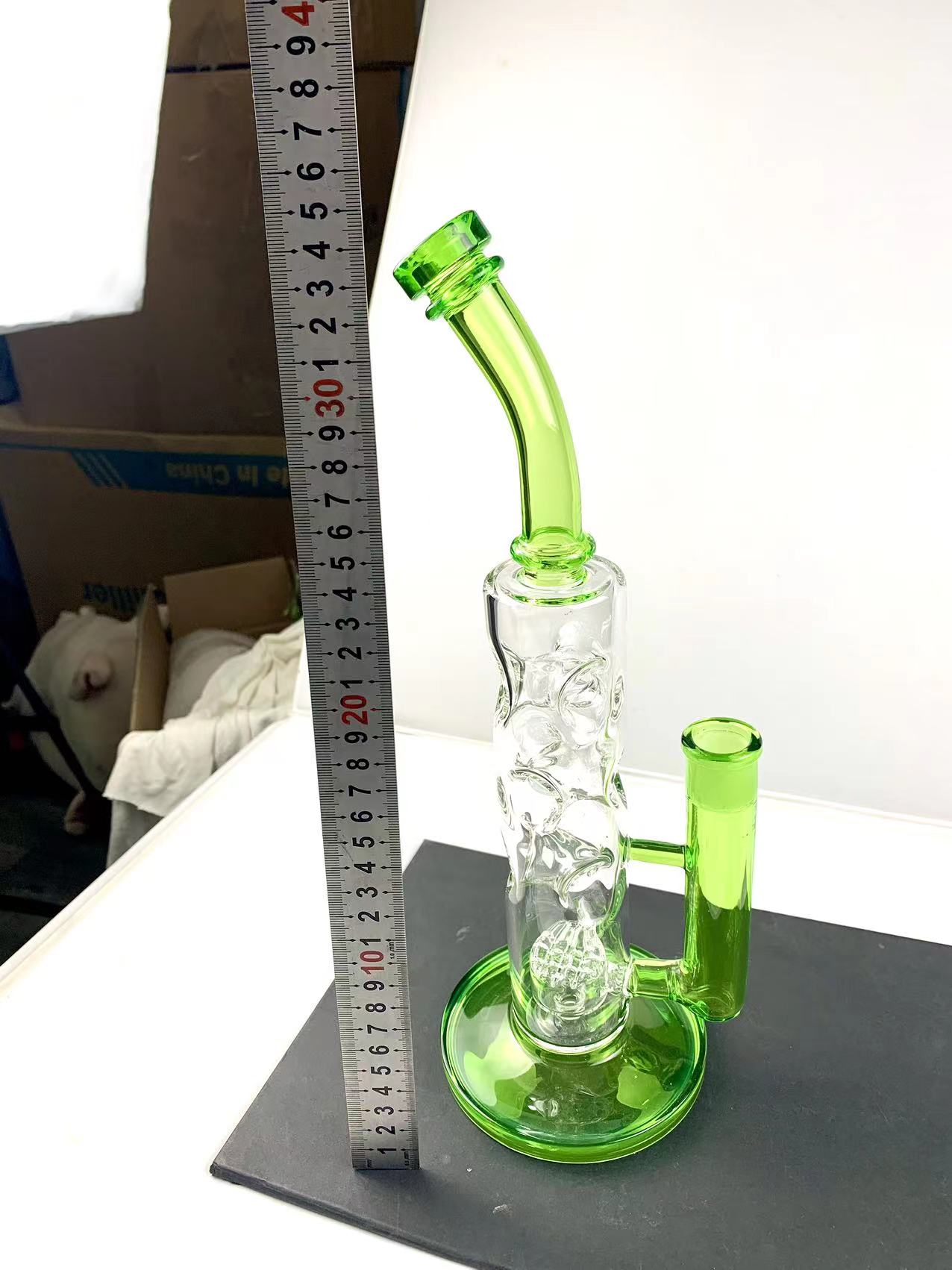 2024 Bongs de vidrio Bongs de gravedad Tuberías de agua Cachimbas Tornado Bong Recolector de cenizas Perforación de aceite engrosada perforada de alta calidad Porta burbujas de aire 13 pulgadas. Altura completa 18.8 puertos