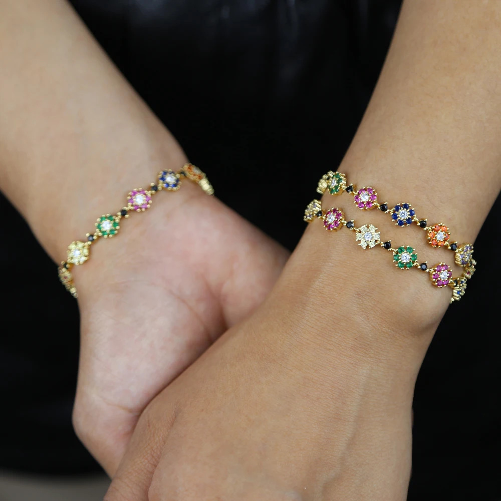 Arrivo geometrico arcobaleno CZ fiore colorato fascino braccialetto a catena a maglia ragazze gioielli classici di moda donna 240226