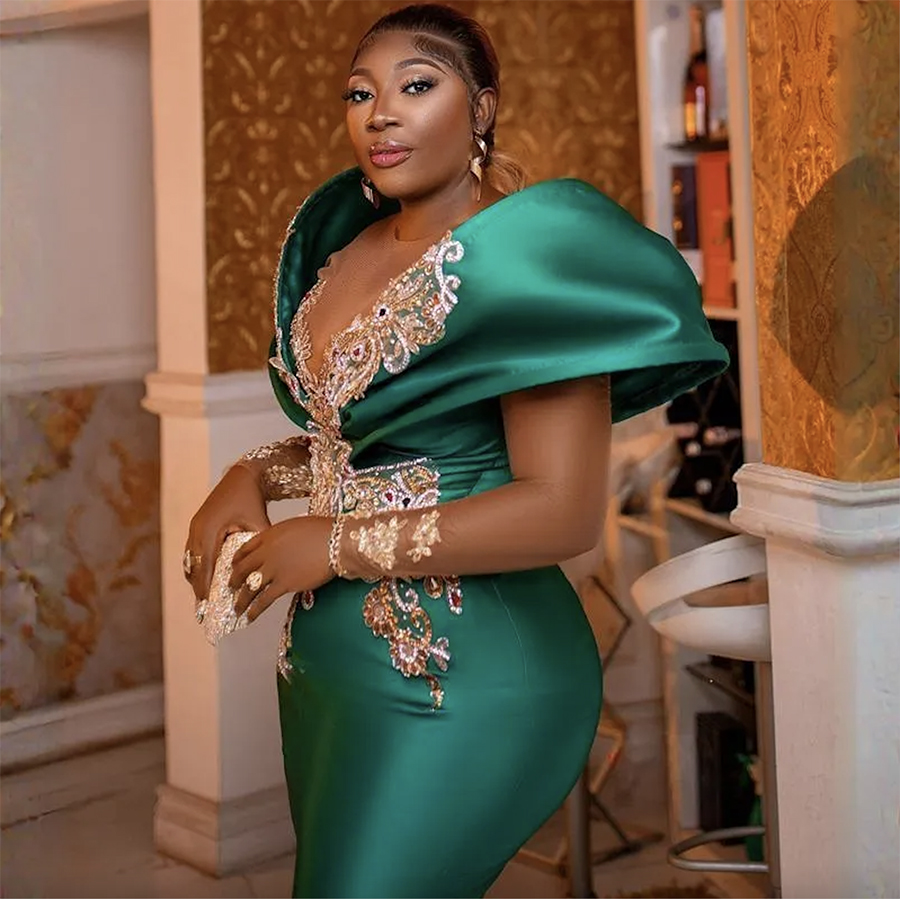 Abiti da ballo Aso Ebi verde smeraldo Maniche lunghe in pizzo con strass Abiti da sera Abiti da spettacolo arabi africani Abito da festa di compleanno donne nere