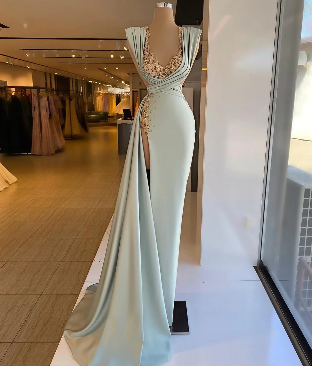 Seksowna syrena długa sukienki na studniówki koraliki koronkowe aplikacje urodzinowe wieczorne suknie szatę de bal swep