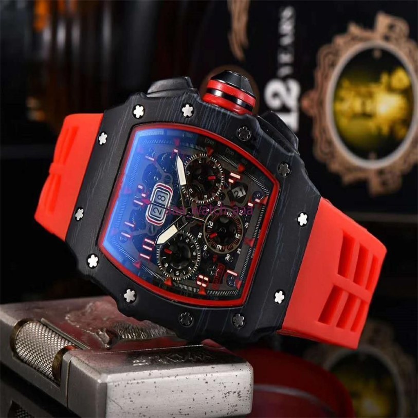 Mężczyźni Watches Fashion All Diar Work Chrono Stal nierdzewna Kwarc Ruch gumowy Male Sport Wristwatch Zegar prezent Montre267h