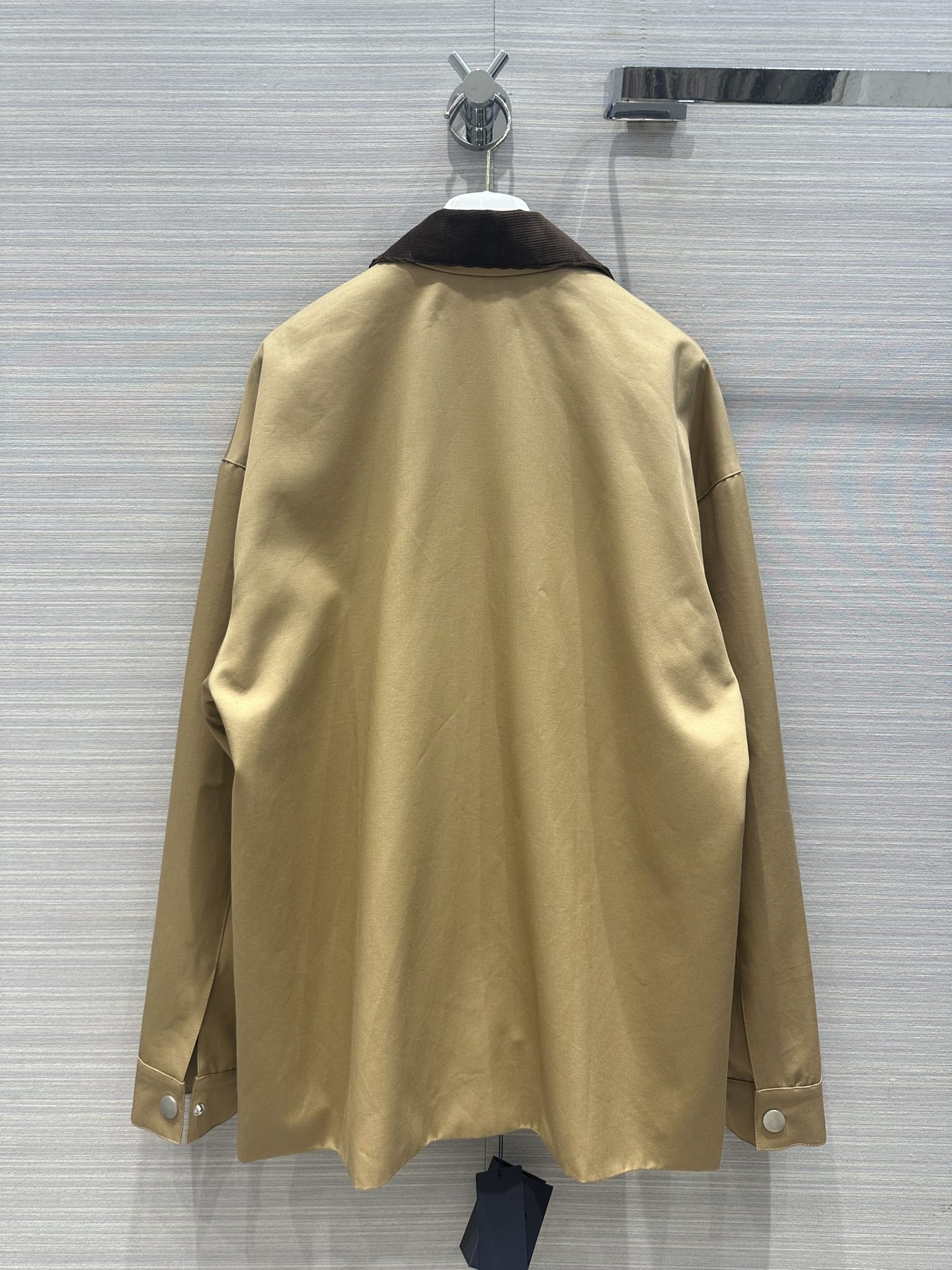 Миланские подиумные куртки, новинка 2024 года, весенний свитер с лацканами и длинными рукавами, брендовый свитер в том же стиле, женские дизайнерские топы 0307-2