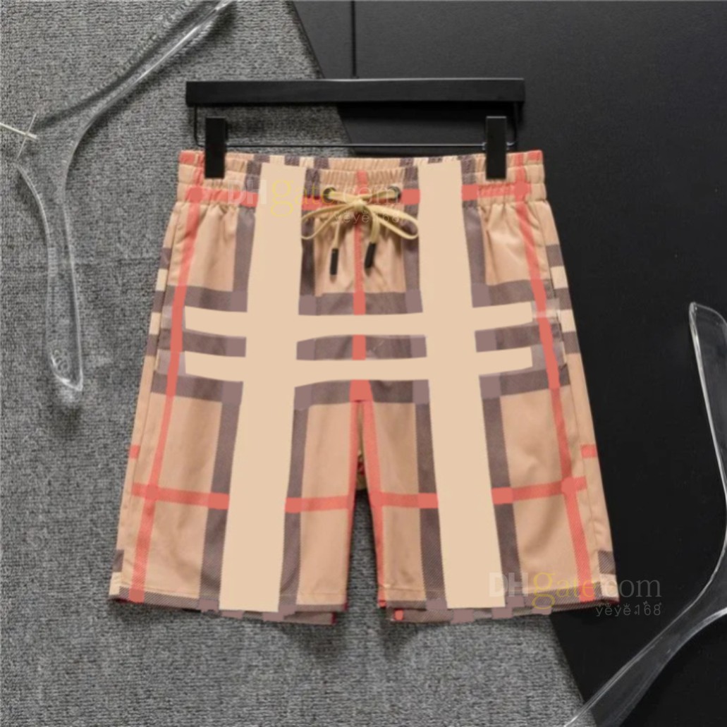 Checkered new men's shorts, men's designer shorts, men's and women's clothing brands luxurious loose fashion casual shorts, beach pants checkered clothing